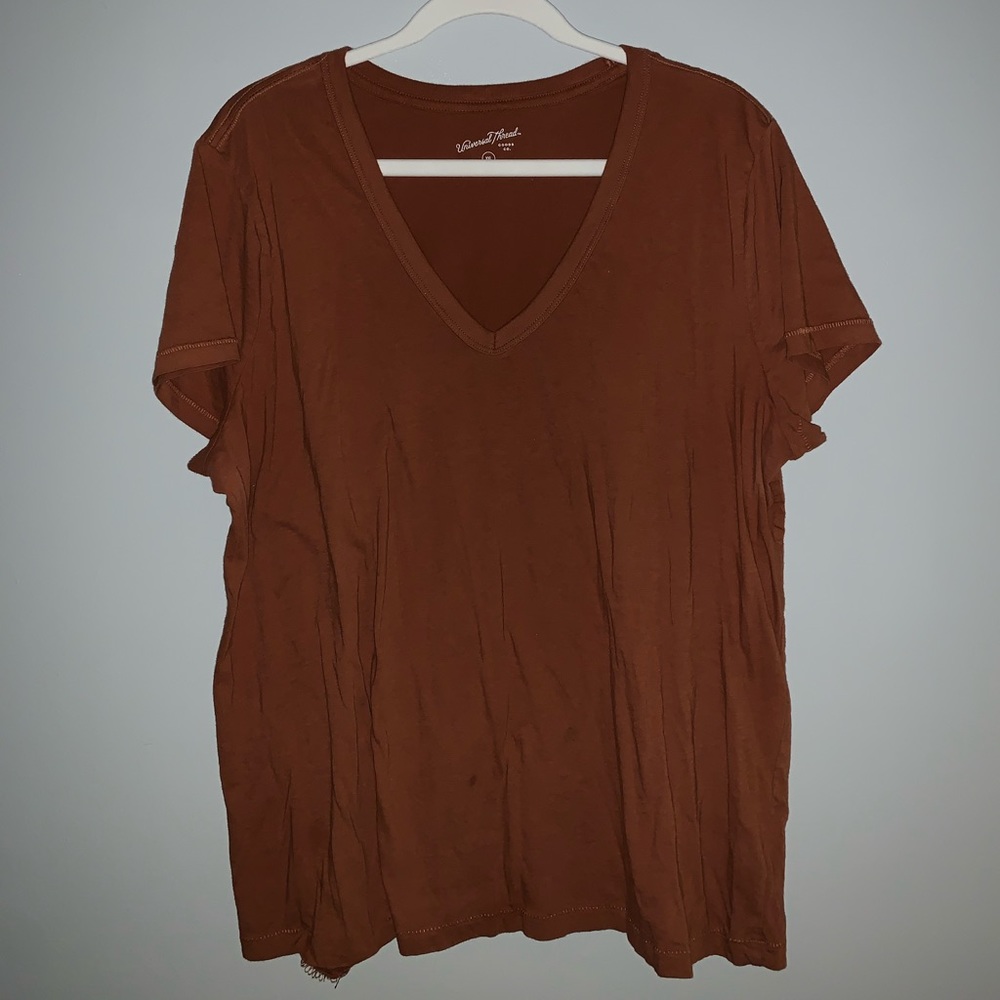Universal Thread Rust v-neck tee.